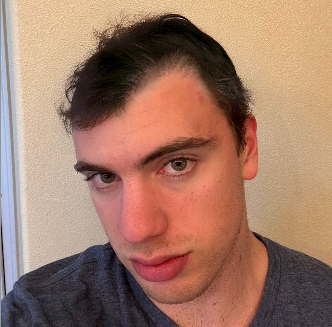 Alt image