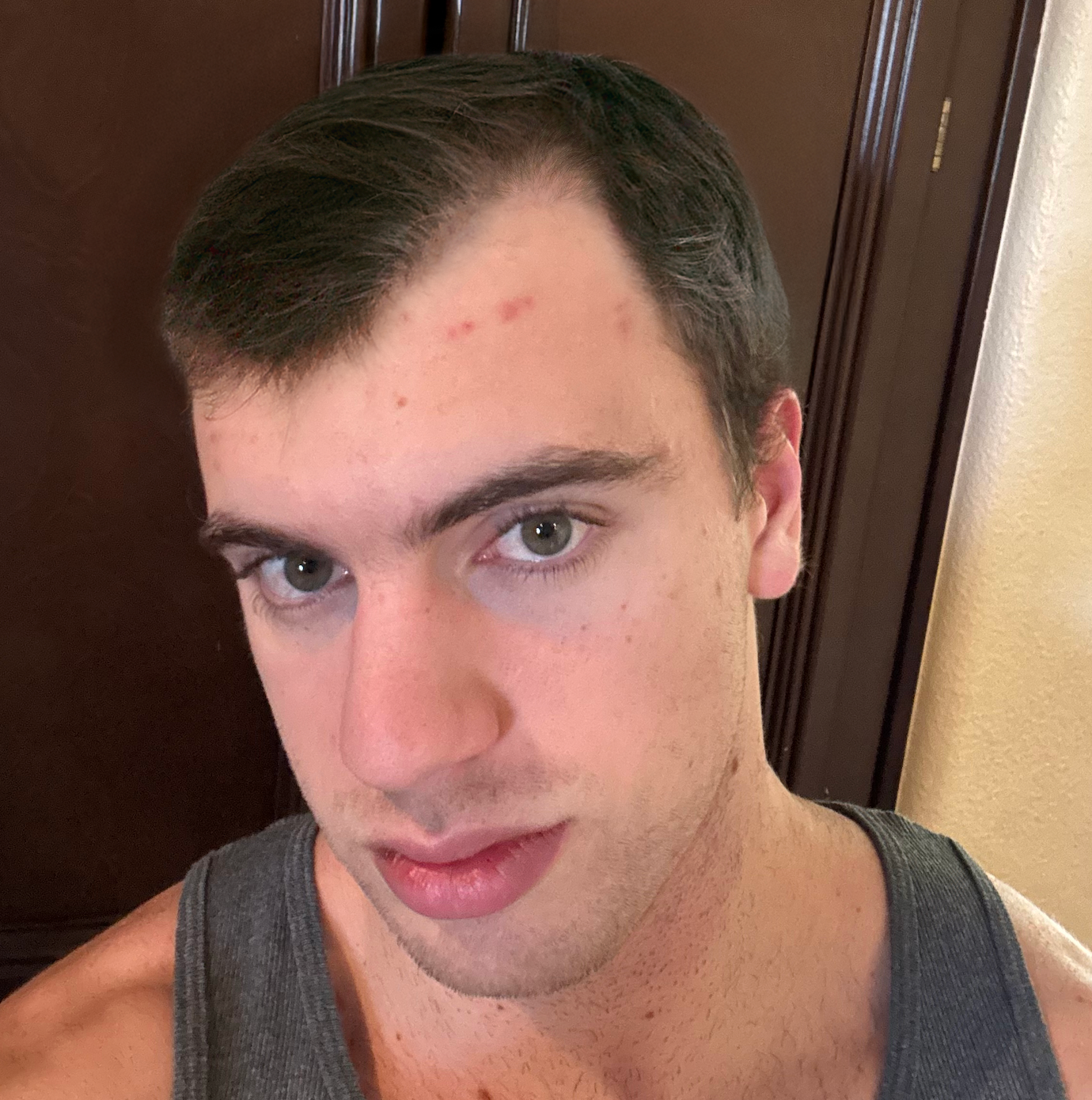 Alt image